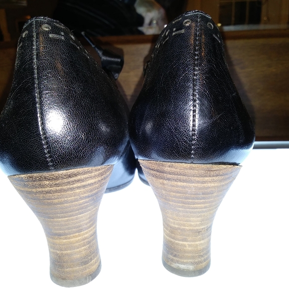 Vintage Black Leather Naya Jada Pumps - Picture 3 of 8